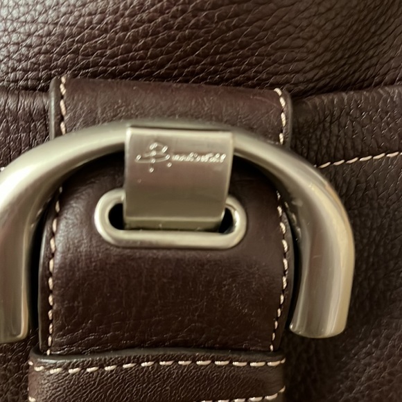 B. MAKOWSKY Bag w/ Key Fob EUC - Picture 4 of 6